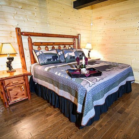 Gatlinburg - Honeymoon Hideaway Villa Exteriör bild